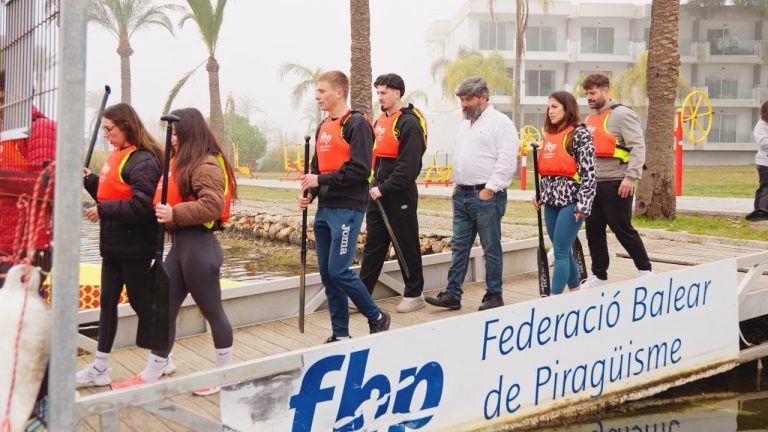 Mallorca impulsará un programa de deporte y aventura para jóvenes con 4.000 plazas en 2026