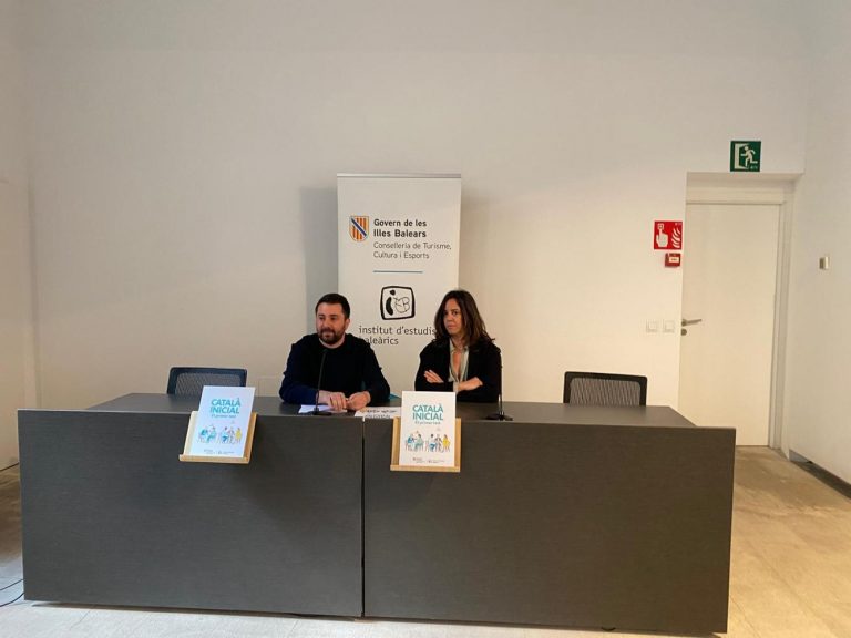 El Govern impulsa nuevos cursos de catalán para facilitar la integración de personas recién llegadas