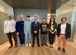 Récord de alumnado de FP en prácticas: 14.500 estudiantes realizarán estancias en empresas este curso Récord de alumnado de FP en prácticas: 14.500 estudiantes realizarán estancias en empresas este curso