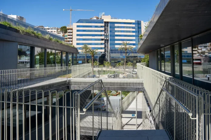 Club de Mar abre sus puertas a Palma con nuevas pasarelas peatonales que conectan ciudad y puerto