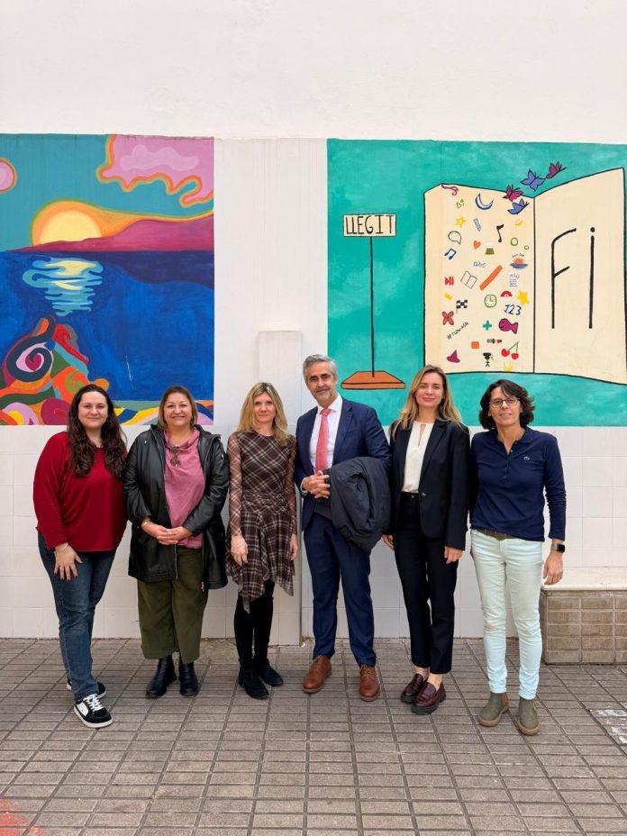 Palma acerca el Cuerpo Consular a los estudiantes con una nueva actividad educativa