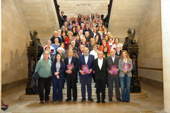 ‘Pasión por el Canto’, el libro que celebra el 10º aniversario del Coro de Son Dameto