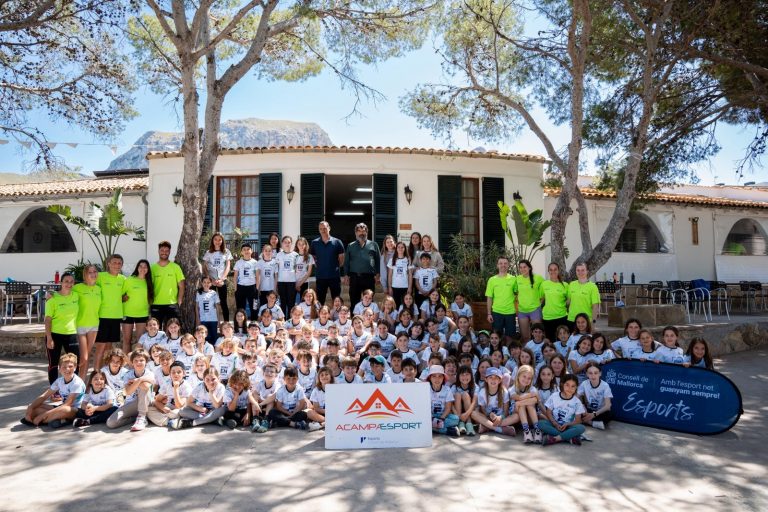 «Acampaesport» de Pascua reúne a 500 jóvenes en Artà y Alcúdia con deporte y actividades de aventura