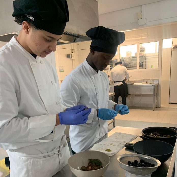 Agricultura impulsa un proyecto educativo para revalorizar las variedades locales y su uso en la cocina