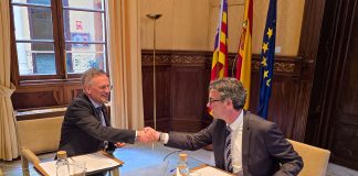 El Govern y la UIB impulsan el Espai COTIB para avanzar hacia un territorio inteligente en Baleares El Govern y la UIB impulsan el Espai COTIB para avanzar hacia un territorio inteligente en Baleares