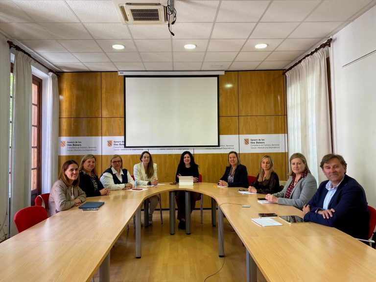 El Govern coordina con consells y ayuntamientos una respuesta social ante el impacto del conflicto en Oriente Medio