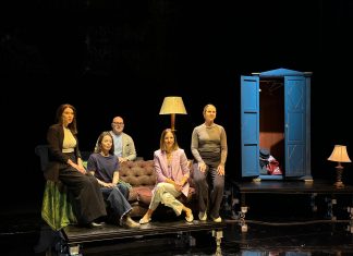 “La voix humaine” llega al Teatro Principal de Palma con una propuesta sobre el desamor y la incomunicación “La voix humaine” llega al Teatro Principal de Palma con una propuesta sobre el desamor y la incomunicación