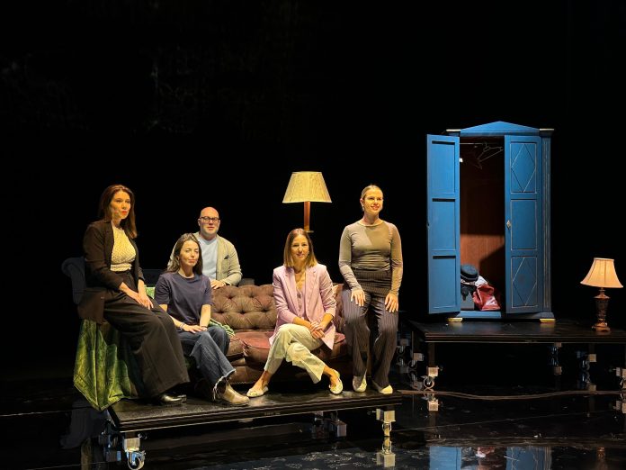 “La voix humaine” llega al Teatro Principal de Palma con una propuesta sobre el desamor y la incomunicación