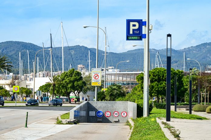 La app mobiApparc incorpora nuevas funciones para consultar la ocupación en tiempo real y gestionar estancias en parkings de Palma