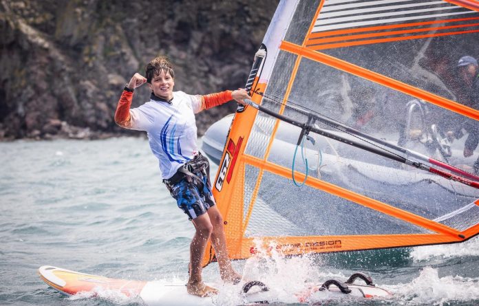 Joshua Castro, campeón del mundo de Techno 293 por tercera vez consecutiva