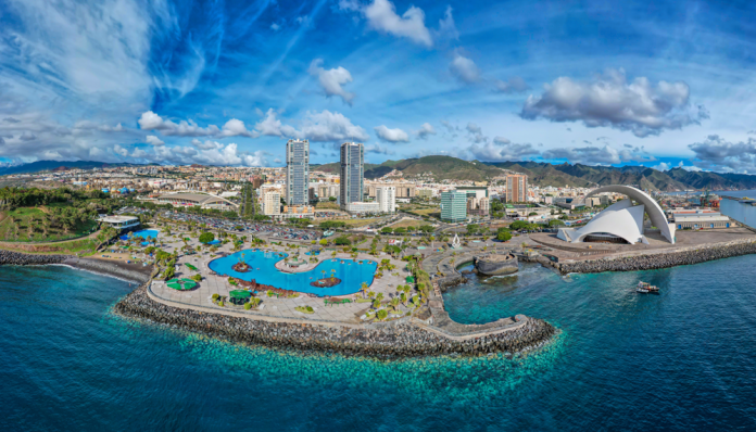 Palma y Santa Cruz de Tenerife formalizan su hermanamiento para impulsar la cooperación entre ambas ciudades