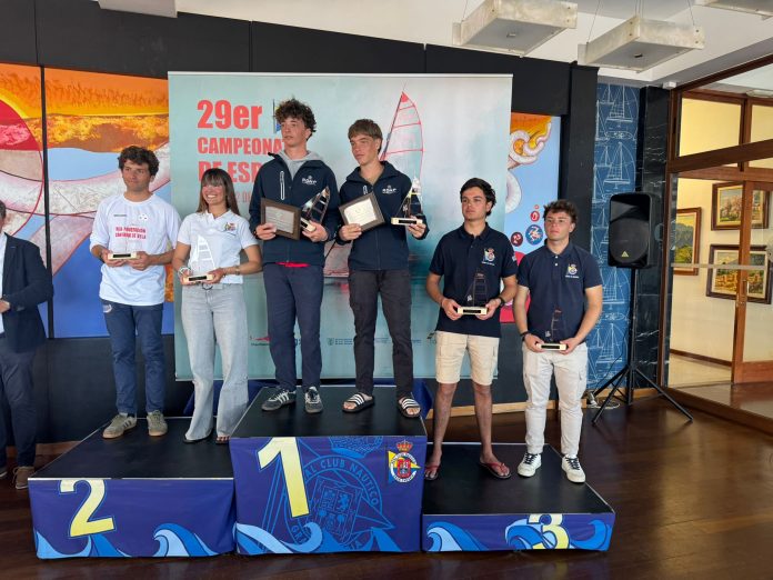 Francisco Truyols y Pablo Romero, campeones de España de 29er tras dominar el campeonato en Gran Canaria