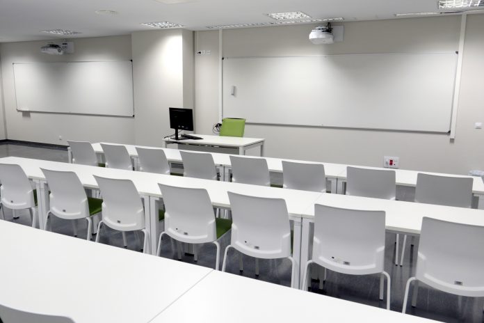 La UIB incorporará detectores de radiofrecuencia para reforzar la integridad académica en los exámenes