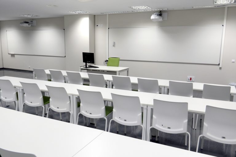 La UIB incorporará detectores de radiofrecuencia para reforzar la integridad académica en los exámenes