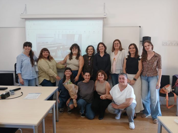 Quince profesionales finalizan la formación universitaria en intervención interdisciplinaria en violencias sexuales financiada por el IBDONA