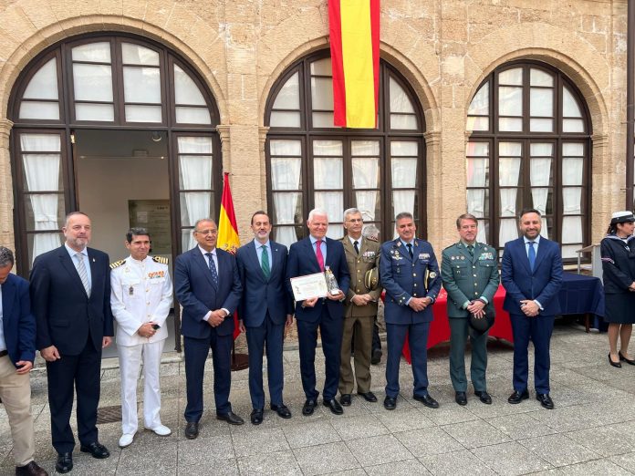 La Asociación Amigos de la Aviación Histórica recibe el premio “Hondero Balear 2026” por su labor de divulgación