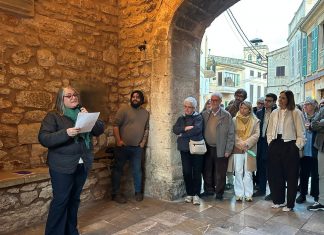 La Misericòrdia reunirá este viernes a algunas de las voces poéticas más destacadas del Estado en el Festival Versud La Misericòrdia reunirá este viernes a algunas de las voces poéticas más destacadas del Estado en el Festival Versud
