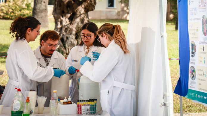 La UIB llena el campus de ciencia y tecnología con más de 5.300 escolares en “Ciencia para Todos”