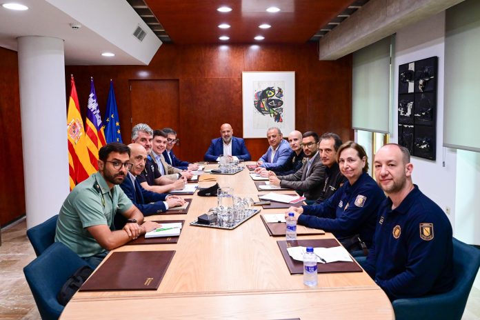 Palma refuerza la coordinación policial ante la temporada de verano en la Junta Local de Seguridad