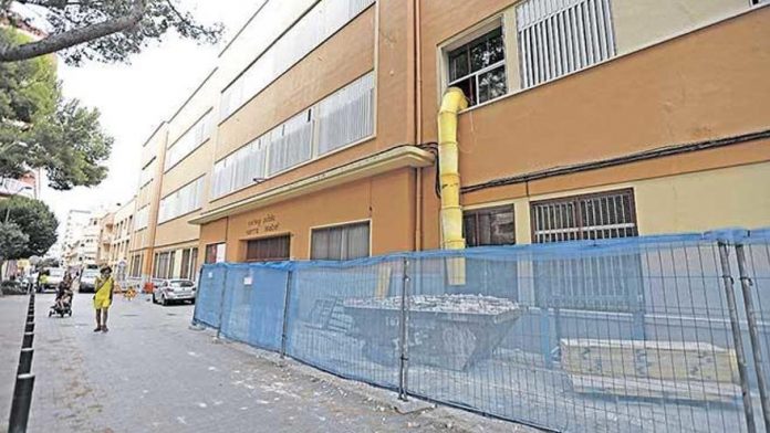 Inversión de más de medio millón de euros para modernizar la iluminación de cuatro colegios públicos