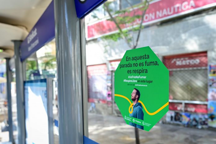 Las marquesinas de la EMT Palma promoverán espacios sin humo para fomentar hábitos saludables