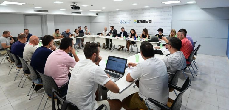 Palma acuerda con los sindicatos la modernización de la Policía Local y mejoras laborales para los agentes
