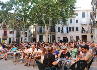 Canamunt vuelve a llenar las calles de vida con unas fiestas autogestionadas y sin financiación pública Canamunt vuelve a llenar las calles de vida con unas fiestas autogestionadas y sin financiación pública