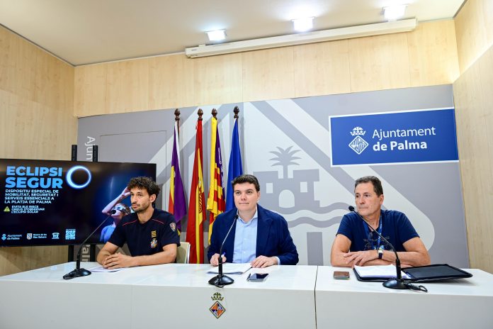Palma habilita un sistema de acreditaciones para acceder en coche a Platja de Palma durante el eclipse solar