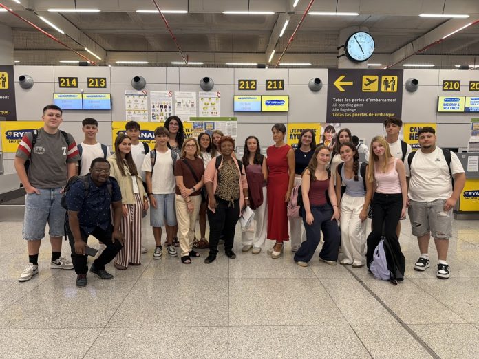 Un total de 152 alumnos de Baleares participan este verano en los programas de inmersión lingüística en el extranjero Un total de 152 alumnos de Baleares participan este verano en los programas de inmersión lingüística en el extranjero