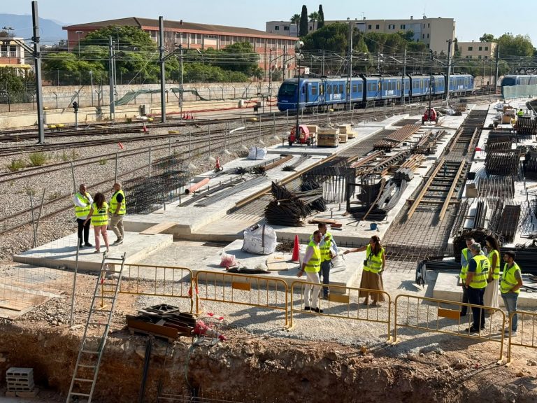 SFM moderniza los talleres de Son Rullan y adapta los horarios de agosto para avanzar en las obras