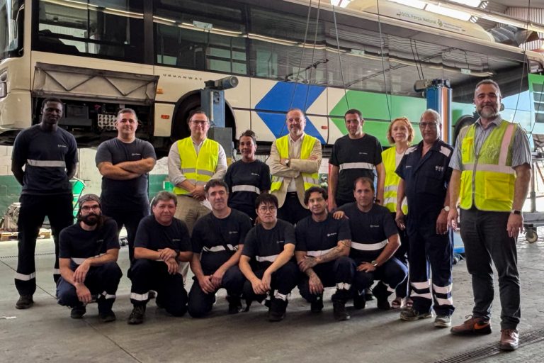 La EMT Palma incorpora 10 nuevos mecánicos para reforzar el mantenimiento de su flota
