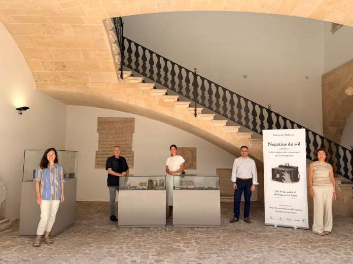Negatius de Sol recorre dos siglos de historia de la fotografía en el Museu de Mallorca
