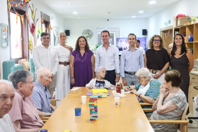 El Consell implanta la historia clínica compartida en las residencias del IMAS para mejorar la atención a las personas mayores