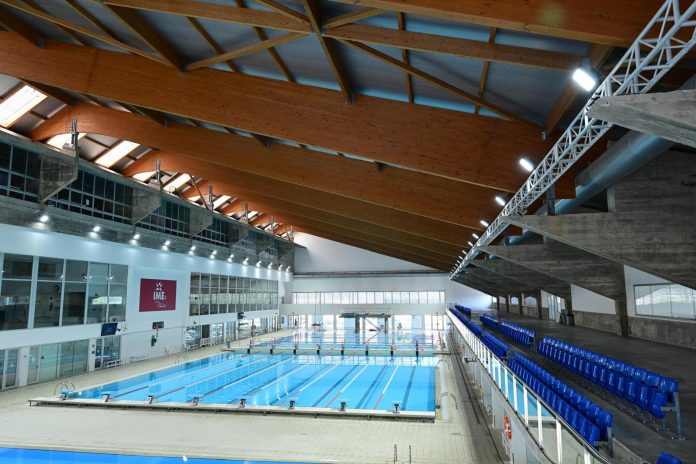 Son Moix reabre su piscina tras renovar completamente el sistema de iluminación