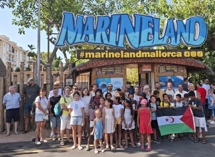 El Consell de Mallorca organiza una jornada en Marineland para los niños saharauíes de ‘Vacances en Pau’