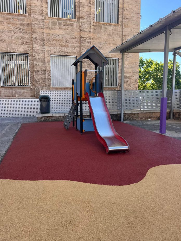 Educación invirtió cerca de 600.000 euros en mejoras de centros educativos de Palma durante el curso 2025-2026