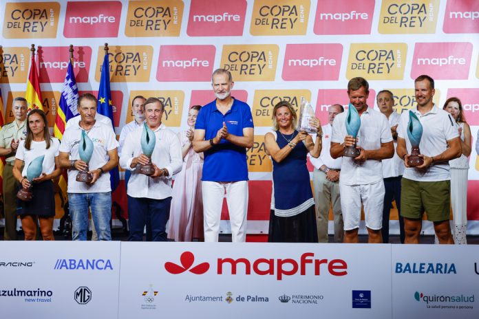 El Rey Felipe VI preside la entrega de trofeos de la 44ª Copa del Rey MAPFRE en la Almudaina
