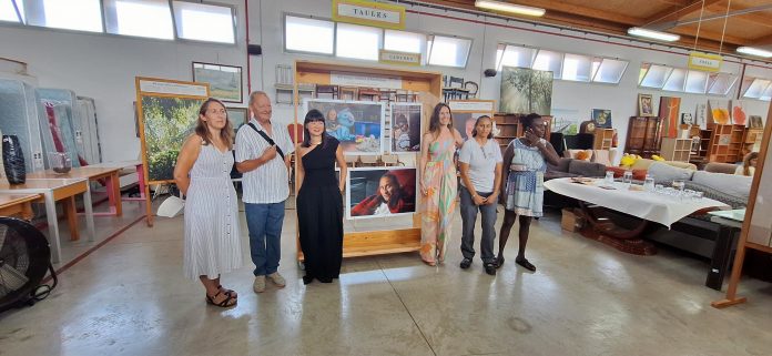 Deixalles inaugura dos exposiciones fotográficas para poner en valor las historias de las personas que forman parte de sus proyectos sociales
