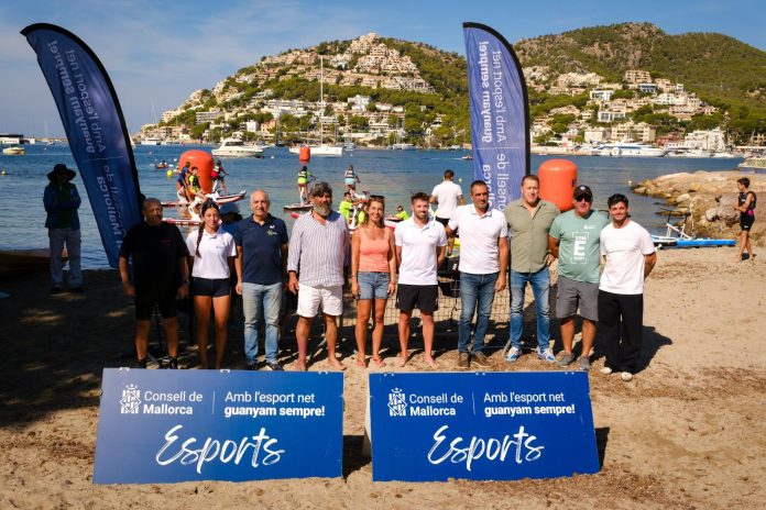 Más de 400 personas participan en el Circuito de Bicicletas Acuáticas celebrado en Port d'Andratx