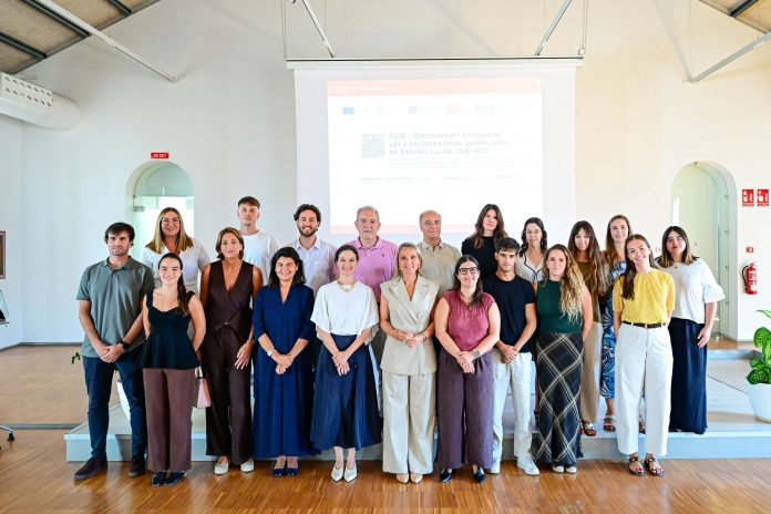 PalmaActiva incorpora a 13 jóvenes cualificados durante un año en diferentes áreas del Ajuntament