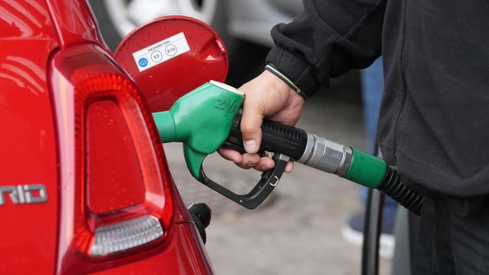 El Govern empieza a conceder 5,3 millones en ayudas al transporte por el encarecimiento del combustible