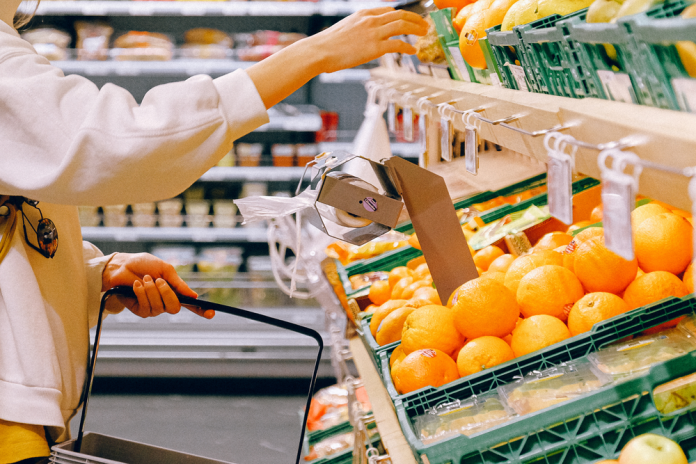 Más de 8.300 personas vulnerables se benefician de las tarjetas de alimentos en Baleares