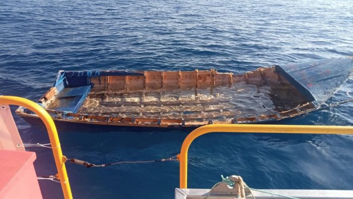 El servicio de limpieza costera retira más de 6,3 toneladas de residuos de Baleares durante agosto El servicio de limpieza costera retira más de 6,3 toneladas de residuos de Baleares durante agosto