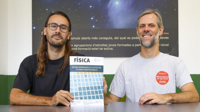 Dos investigadores de la UIB, premiados por su labor de divulgación sobre las ondas gravitacionales