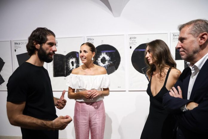 «Digital Splash» convierte la inauguración del último proyecto de Fabrizio Plessi en un homenaje al artista «Digital Splash» convierte la inauguración del último proyecto de Fabrizio Plessi en un homenaje al artista