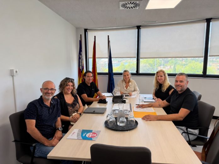 USO impulsa estudios sobre la salud del personal de handling del aeropuerto de Palma