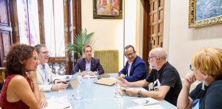 Galmés se reúne con el GOB y Terraferida para abordar las medidas de contención en Mallorca Galmés se reúne con el GOB y Terraferida para abordar las medidas de contención en Mallorca