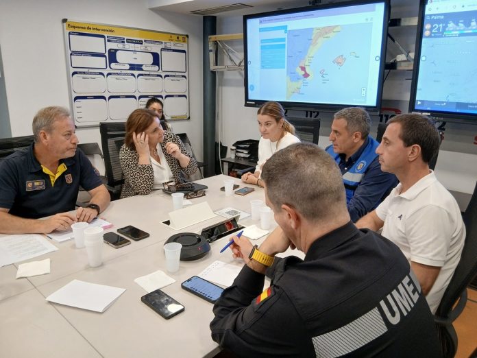 Emergencias mantiene la alerta roja en Mallorca, Ibiza y Formentera tras registrar 201 incidencias por el temporal