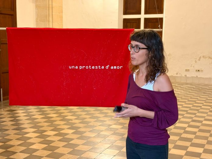 La menorquina Marina Enrich gana el primer premio Art Jove 2026 con su obra ‘Una protesta d’amor’