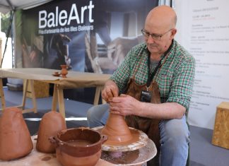 BaleArt reúne a 70 artesanos de las cuatro islas en La Misericòrdia de Palma hasta el 1 de noviembre BaleArt reúne a 70 artesanos de las cuatro islas en La Misericòrdia de Palma hasta el 1 de noviembre
